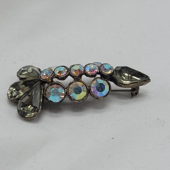 Vtg Aurora Borealis Rhinestone Easter Carrot Brooch Pin Gray Crystal Accents 2" - Picture 4 of 7
